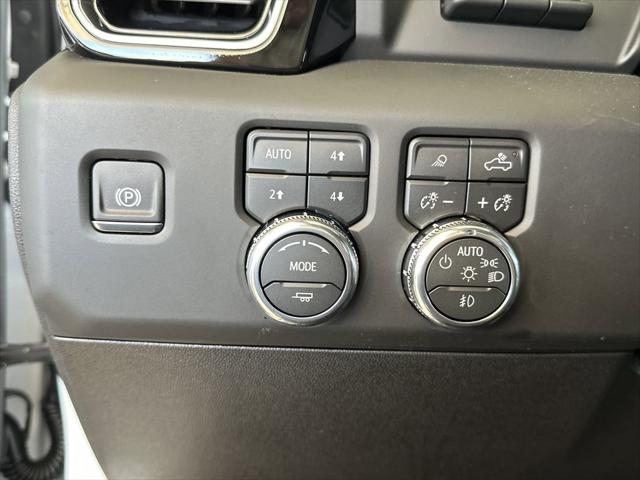 2026 GMC Sierra 3500HD Crew Cab, Long Bed, Denali Ultimate Dual Rear Wheel, 4WD