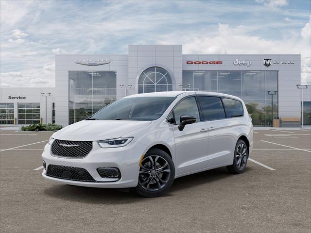 2026 Chrysler Pacifica Select AWD for sale in Paw Paw, MI