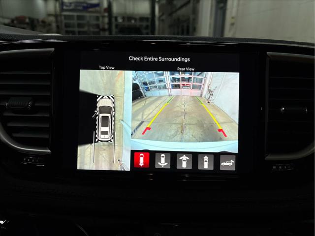 New 2026 Chrysler Pacifica For Sale in Wilmington, OH