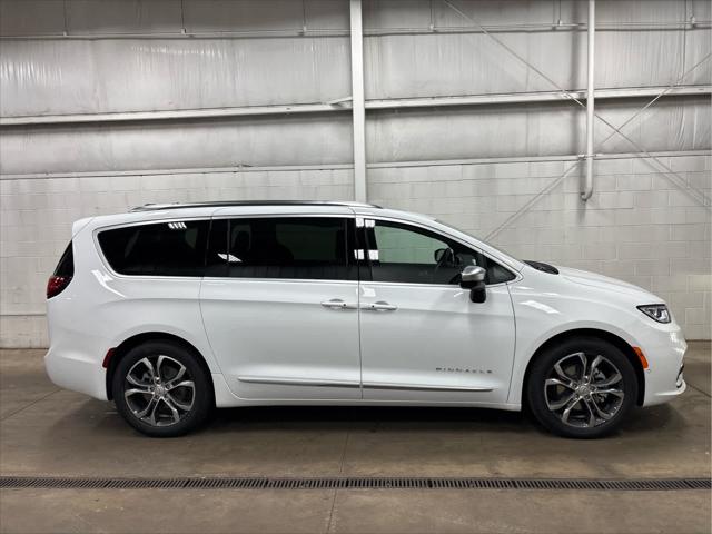New 2026 Chrysler Pacifica For Sale in Wilmington, OH