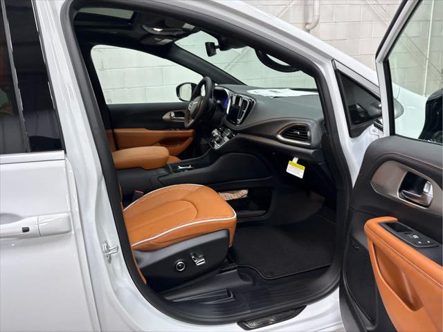 New 2026 Chrysler Pacifica For Sale in Wilmington, OH