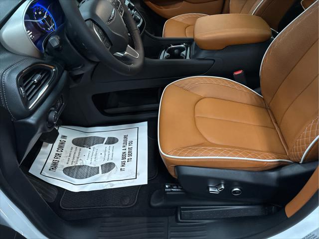 New 2026 Chrysler Pacifica For Sale in Wilmington, OH