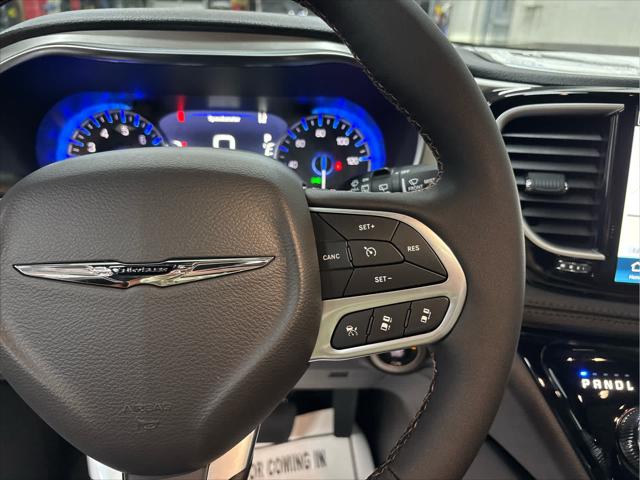 New 2026 Chrysler Pacifica For Sale in Wilmington, OH