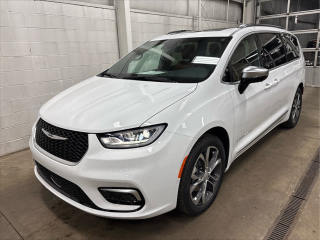 New 2026 Chrysler Pacifica For Sale in Wilmington, OH