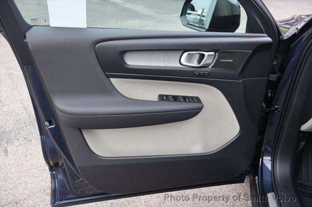 2026 Volvo XC40 B5 Ultra