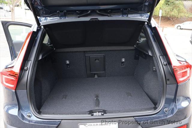 2026 Volvo XC40 B5 Ultra