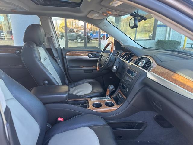 Used 2008 Buick Enclave For Sale in Waterford Twp, MI