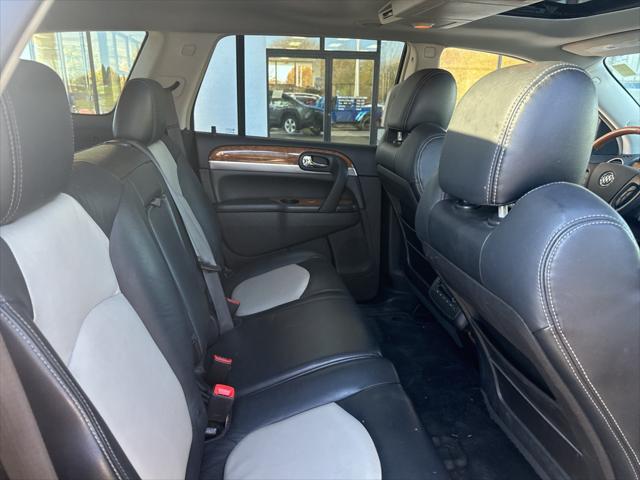 Used 2008 Buick Enclave For Sale in Waterford Twp, MI