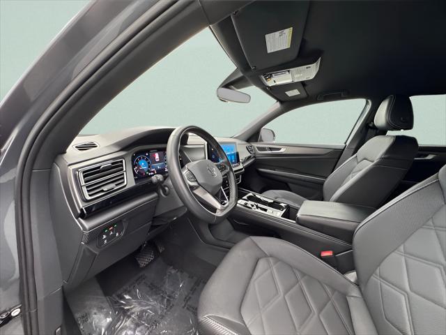 2024 Volkswagen Atlas Cross Sport 2.0T SE w/Technology