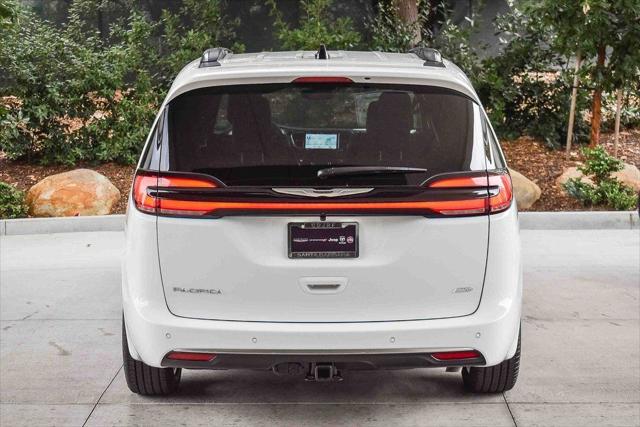 2026 Chrysler Pacifica Pinnacle AWD