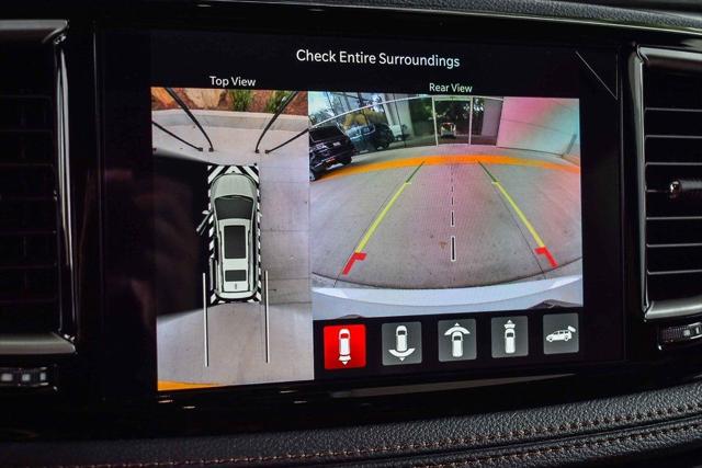 2026 Chrysler Pacifica Pinnacle AWD