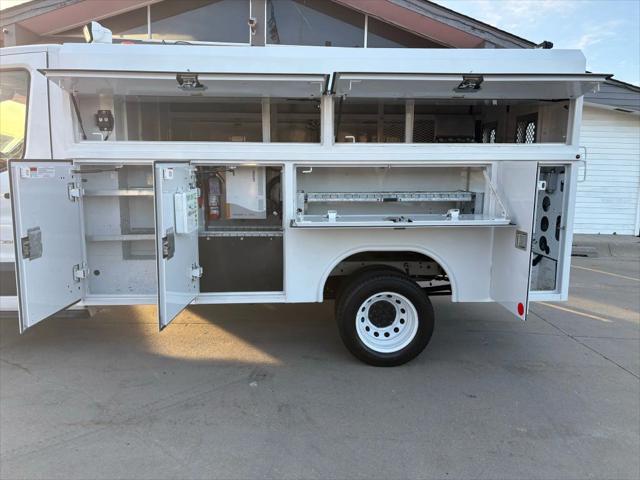 2016 Ford Transit Cutaway 250 Cutaway Van 2D