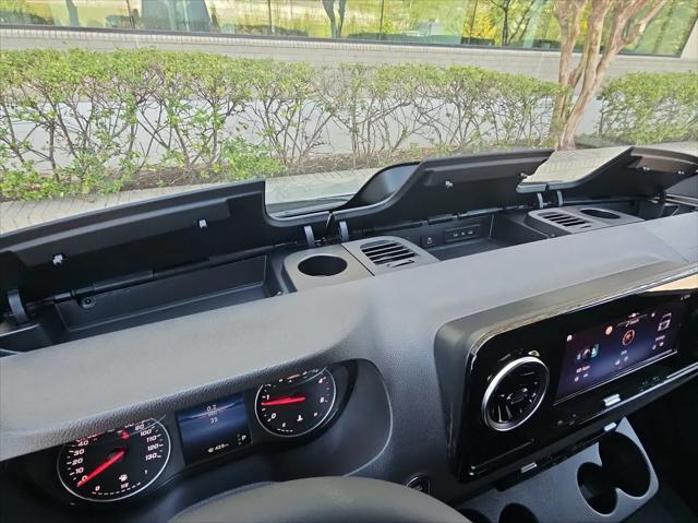 2026 Mercedes-Benz Sprinter 2500 Standard Roof 4-Cyl Diesel HO