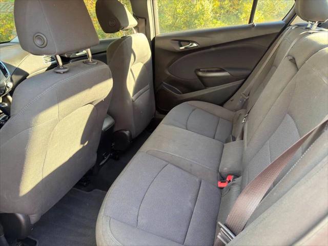 2017 Chevrolet Cruze LT Auto