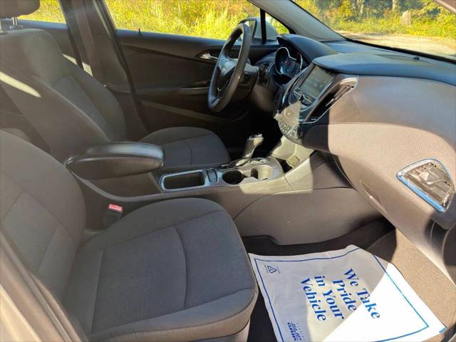 2017 Chevrolet Cruze LT Auto