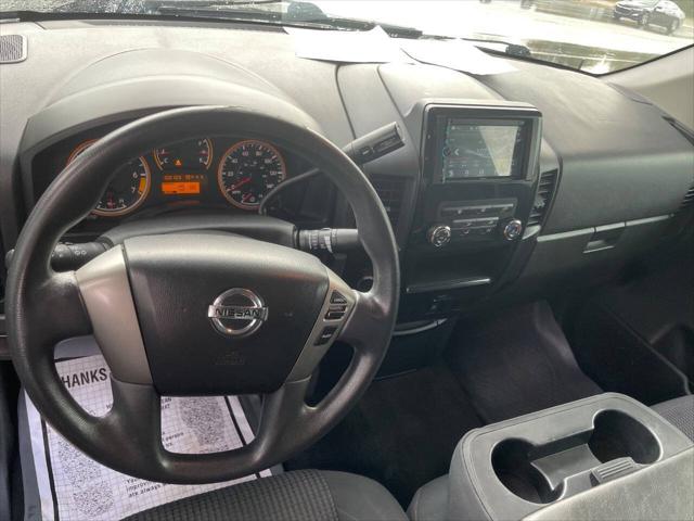 2014 Nissan Titan SV