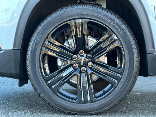 2026 GMC Acadia Elevation FWD