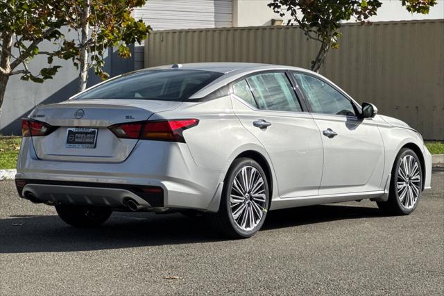 2025 Nissan Altima SL FWD