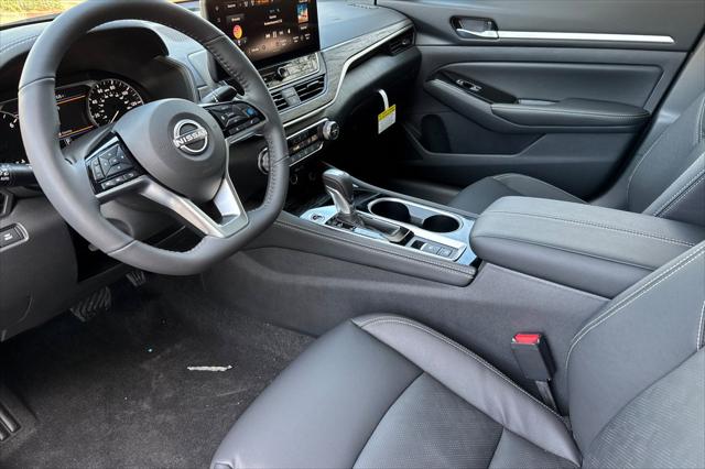 2025 Nissan Altima SL FWD