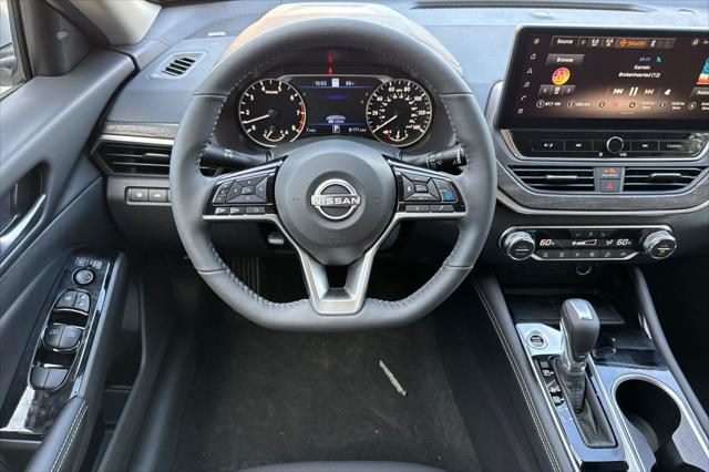 2025 Nissan Altima SL FWD