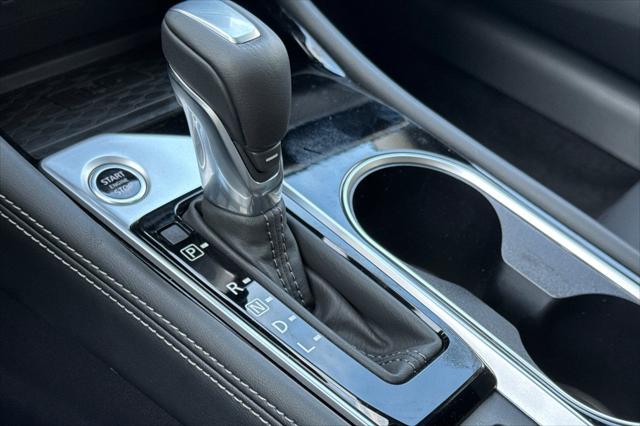 2025 Nissan Altima SL FWD