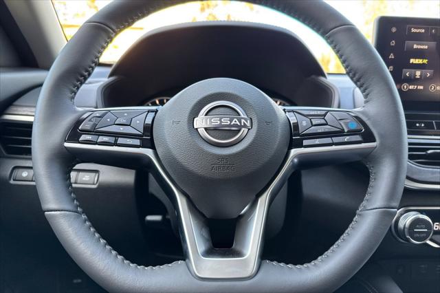 2025 Nissan Altima SL FWD