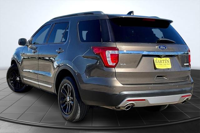 2016 Ford Explorer XLT 2016 Ford Explorer XLT