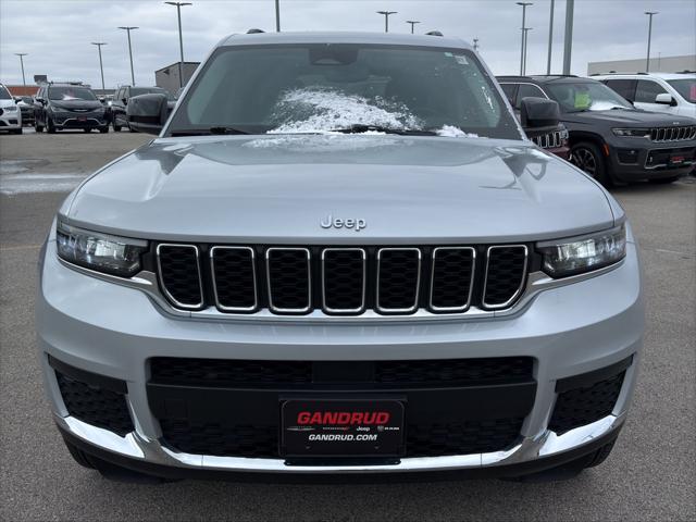 2022 Jeep Grand Cherokee L Laredo 4x4