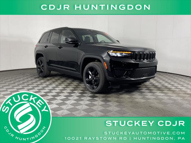 2023 Jeep Grand Cherokee Altitude 4x4 2023 Jeep Grand Cherokee Altitude 4x4