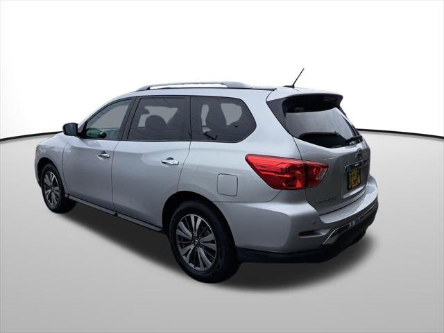 2017 Nissan Pathfinder SV 2017 Nissan Pathfinder SV