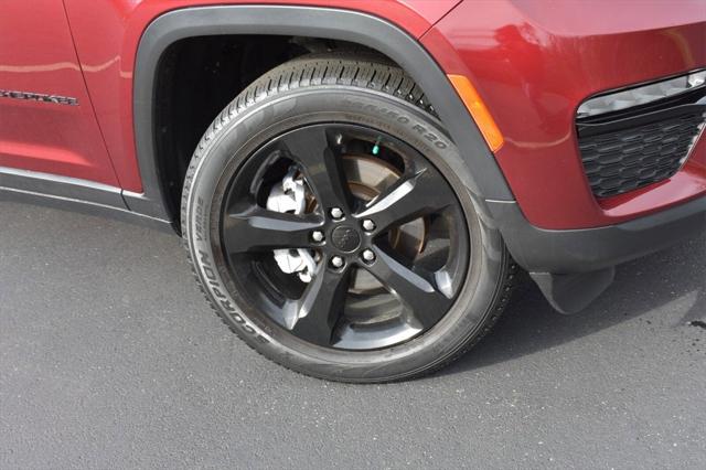 2023 Jeep Grand Cherokee Limited 4x4 2023 Jeep Grand Cherokee Limited 4x4