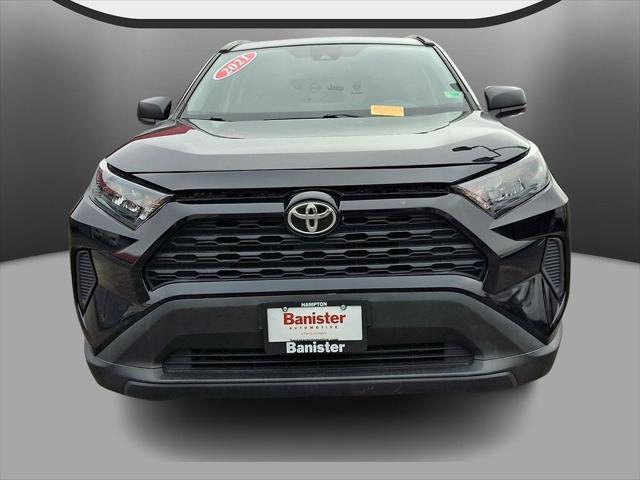 2021 Toyota RAV4 LE 2021 Toyota RAV4 LE