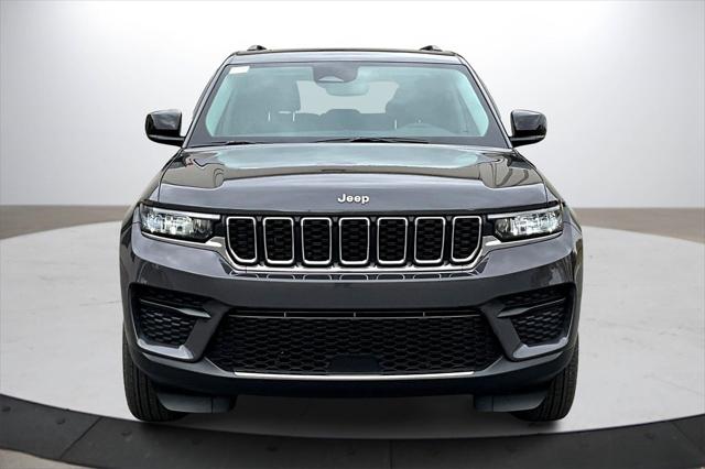 2024 Jeep Grand Cherokee Laredo X 4x4