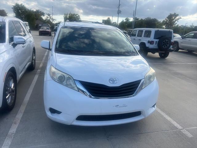 2013 Toyota Sienna LE V6 8 Passenger 2013 Toyota Sienna LE V6 8 Passenger