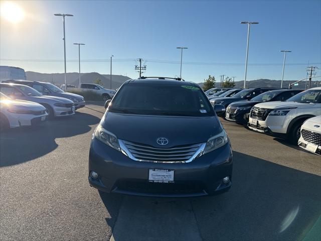 2017 Toyota Sienna Limited 7 Passenger 2017 Toyota Sienna Limited 7 Passenger
