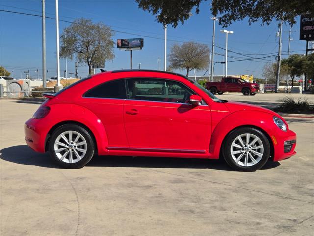 2018 Volkswagen Beetle 2.0T SE 2018 Volkswagen Beetle 2.0T SE
