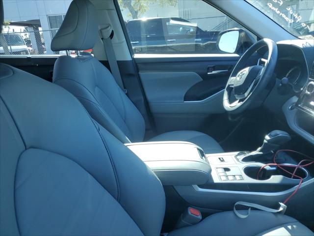 2024 Toyota Highlander XLE 2024 Toyota Highlander XLE