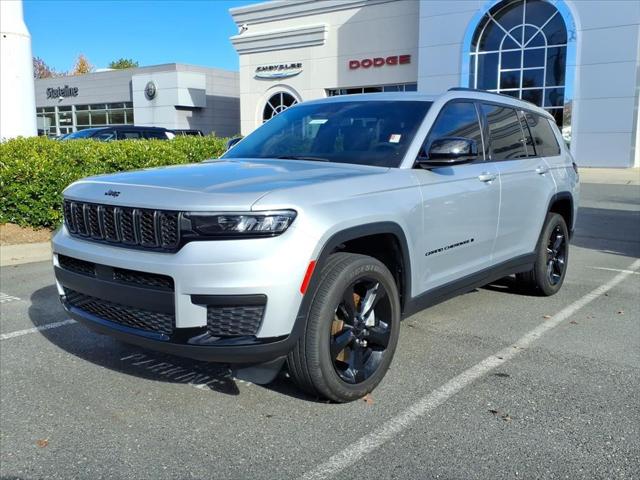 2023 Jeep Grand Cherokee L Altitude 4x4 2023 Jeep Grand Cherokee L Altitude 4x4