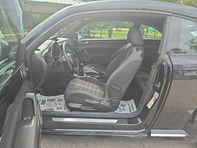 2012 Volkswagen Beetle 2.0T