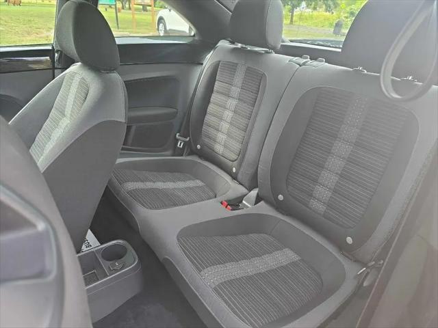 2012 Volkswagen Beetle 2.0T