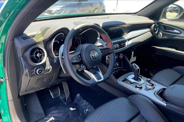 2025 Alfa Romeo Stelvio Sprint AWD