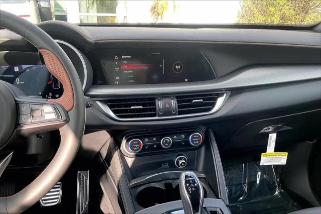 2025 Alfa Romeo Stelvio Sprint AWD