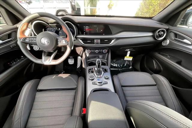 2025 Alfa Romeo Stelvio Sprint AWD