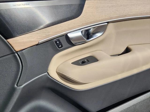 2026 Volvo XC90 B6 Plus 7-Seater