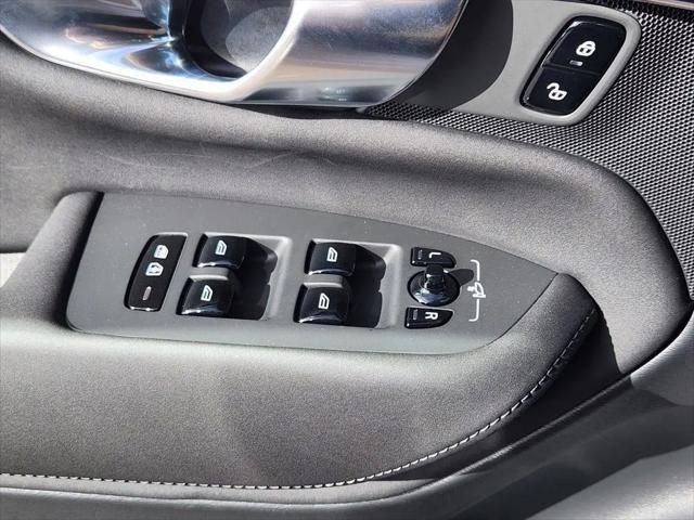 2026 Volvo XC90 Plus, B6 AWD Gas (mild hybrid), Gasoline, Bright, 7 Seats