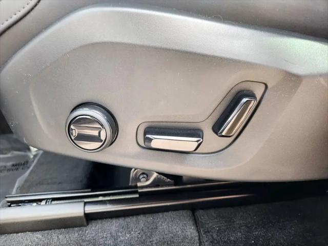 2026 Volvo XC90 Plus, B6 AWD Gas (mild hybrid), Gasoline, Bright, 7 Seats