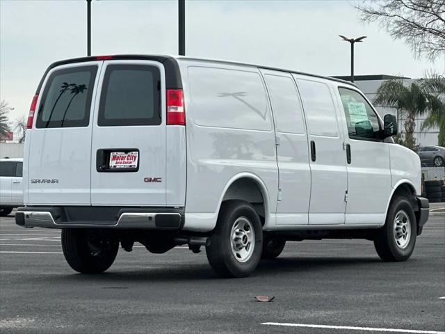 2025 GMC Savana Cargo RWD 3500 Regular Wheelbase Work Van