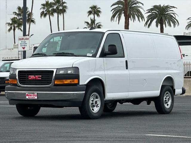 2025 GMC Savana Cargo RWD 3500 Regular Wheelbase Work Van
