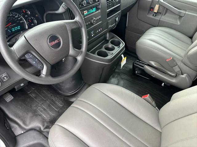 2025 GMC Savana Cargo RWD 3500 Regular Wheelbase Work Van
