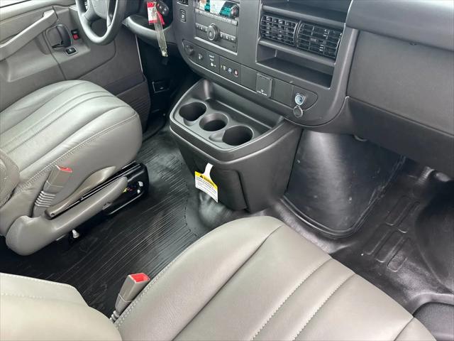 2025 GMC Savana Cargo RWD 3500 Regular Wheelbase Work Van